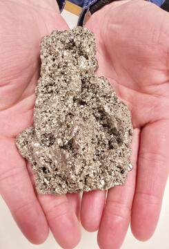 Predavanje o kristalih v KK Mirna (2)